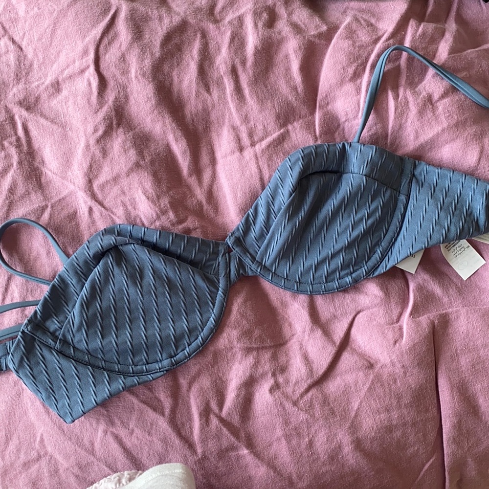 Blue underwire abercrombie bikini